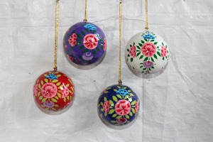 Factory Hot New Design Classic Round Wood <b>Sequined</b> Cover 8 cm 10 cm 12 cm Different Sizes Christmas Interior Design DIY Pattern - Product Image 2