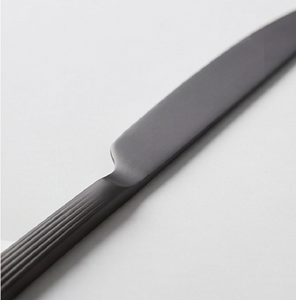 Ensemble de couverts minimalistes en métal noir mat, résistant à la rouille, pour la restauration, la maison et la cuisine - Product Image 2
