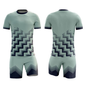 Conjunto de Camiseta y Pantalones Cortos de Fútbol para Hombre, Color Gris Claro, Diseño Geométrico, Cuello Redondo, Manga Corta, Sublimado, Transpirable, Ajuste Atlético - Product Image 5