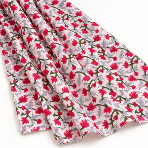 Tissu en coton respirant de poids moyen imprimé à la main motif floral indien Jaipuri pour vêtements féminins et décoration intérieure - Product Image 6