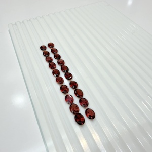 พลอยโกเมนทรงรีขนาด 1.35 กะรัต สีแดงเข้มธรรมชาติ ขนาด 6x8 มม. ปรับขนาดแล้ว AJ Gems Rajastha - Product Image 4