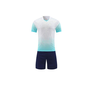Uniforme de Fútbol Prime - Jersey y Pantalones Cortos Ultraligeros y Transpirables - Equipación Profesional para Equipos de Fútbol - Product Image 3