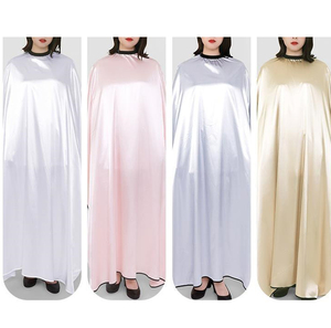 ผ้าคลุมตัดผมคุณภาพสูงสีโรสโกลด์ พร้อมโลโก้สั่งทำพิเศษ สีแชมเปญ คอแบบยืดหยุ่น ผ้าคลุมตัดผมสำหรับช่างทำผม แบรนด์ดัง - Product Image 6