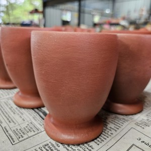 Taza Cilíndrica de Terracota Hecha a Mano con Diseño Tradicional Indio - Apta para Lavavajillas, Ecológica, 300 ml, para Beber Té, Leche Fría - Product Image 1