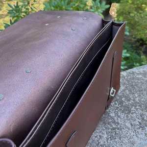 Sustainable stylish design New Arrival Custom Color <b>Laptop</b> Leather <b>Bags</b> for Sale Manufacturing Custom Made <b>Laptop</b> Leather <b>Bags</b> - Product Image 2