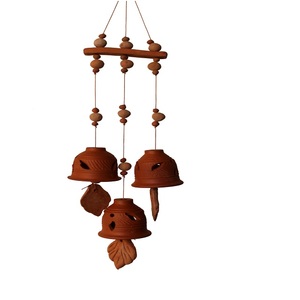 Campanas de Viento Modernas de Terracota de Diseño, Colección Decorativa para Decoración del Hogar Estilo Rústico, Hechas a Mano, Fáciles de Instalar - Product Image 1