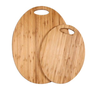 Planche de service ovale en bois naturel pour snacks, légumes et boucherie, idéale pour cuisine d'hôtel - Product Image 1