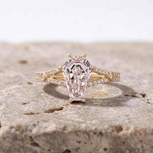Anillo de Plata 925 con Diamante Cultivado en Laboratorio, Corte Ataúd, Diseño Gótico, para Compromiso, Boda, Aniversario o Fiesta - Product Image 2