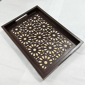 ถาดเสิร์ฟไม้เจาะรูสีน้ำตาลมาตรฐานหรูหราเป็นมิตรกับสิ่งแวดล้อมและยั่งยืนถาดเสิร์ฟไม้แบบไม่ซ้ำใครทำด้วยมือ - Product Image 1