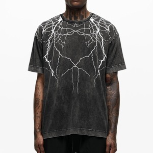 เสื้อยืดคอกลมแขนสั้นทรงปกติสำหรับผู้ชาย ผ้าคอตตอนเจอร์ซีย์เนื้อนุ่มระบายอากาศได้ดี น้ำหนัก 220 กรัม ลวดลายแบบกำหนดเอง สไตล์ลำลองแนวสตรีท - Product Image 1