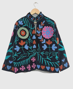 Veste en velours noir brodée de fleurs, col mandarin, manches longues, travail artisanal, style automne pour adulte - Product Image 3