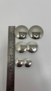 Conchos en laiton plaqué argent avec dos à vis, motif d'armure traditionnel gravé, pour artisanat du cuir, sacs, ceintures, décoration - Product Image 2