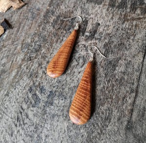 Boucles d'oreilles en bois en forme de goutte d'eau, fabriquées à la main, avec crochets en bois naturel pour la fabrication de bijoux - Product Image 2