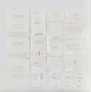 Papier artisanal à bords festonnés, imprimé en sérigraphie, aux textures artistiques, idéal pour la papeterie, les artisanat, les invitations, l'emballage et la décoration. - Product Image 3