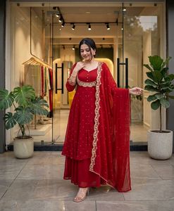 ชุดสูทผ้าไหมวิชิตราเทียมสำหรับผู้หญิง ปักลายสวยงาม พร้อมผ้าคลุมไหล่ สำหรับงานปาร์ตี้ - Product Image 2