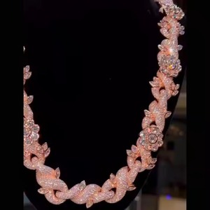 Chaîne cubaine unisexe de luxe style hip-hop, tendance, certifiée IGI, sertie de diamants ronds, testée au diamanttesteur, idéale pour les cadeaux de mariage - Product Image 3