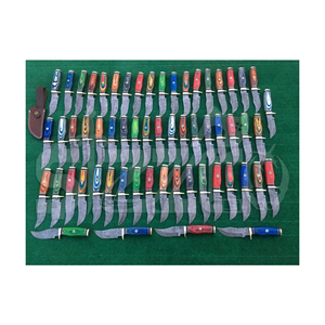 Cuchillos de caza de Damasco al por mayor a bajo precio, cuchillo de hoja fija forjado para camping con mango de madera y latón personalizado para minoristas - Product Image 1