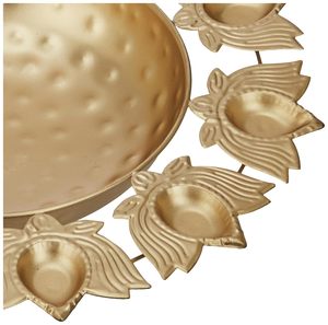 Bol décoratif en métal doré martelé, design lotus, pour centre de table de mariage - Product Image 4