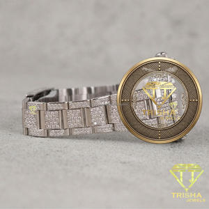 Elegante Reloj de Pulsera Analógico de Acero Inoxidable con Esfera de Cristal Verde y Bisel con Diamantes Moissanite - Product Image 3