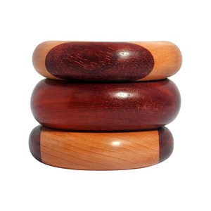 Colección de Brazaletes de Madera Hechos a Mano Woodland Muse Collective, Joyería de Madera de Teca, Mango, Sisso y Bloodwood para Mujeres y Regalos - Product Image 3