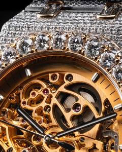 Montre de luxe ETA entièrement sertie de diamants Moissanite VVS - Bijoux Hip-hop - Autres bijoux - Cadran et boîtier en cristal de saphir ancien - Product Image 3