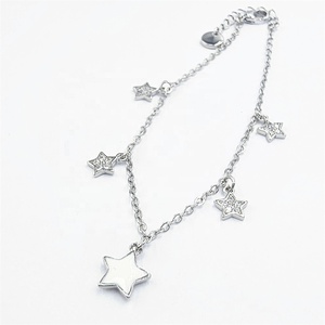 Bracelet chaîne à breloques étoiles à 4 couches plaqué rhodium avec strass en cristal, certifié sécurité européen, cadeau de bijoux mignon pour femme - Product Image 5