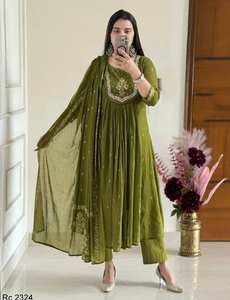 Conjunto de Top y Pantalón Bordado de Algodón Puro para Mujer KF 3113 con Dupatta Estampada Chanderi Completa, Ropa Tradicional Étnica para Fiestas - Product Image 6