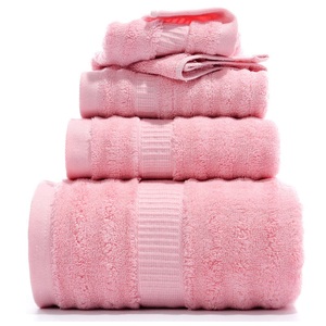 Serviettes de bain gaufrées respirantes 100 % coton, fabriquées au Pakistan, avec logo personnalisé, vente en gros, pour hôtels et usage domestique (serviettes de bain et serviettes de visage) - Product Image 4