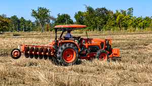 รถแทรกเตอร์อเนกประสงค์ขนาดเล็ก Kubota L5228DT 52 แรงม้า ขับเคลื่อน 4 ล้อ เครื่องยนต์ดีเซล สำหรับงานเกษตรและสวนผลไม้ - Product Image 4