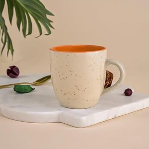Ensemble de 4 tasses à thé en grès DuoTone beige et orange à pois, compatibles micro-ondes, avec motif de fruits et plateau, capacité de 400 ml - Product Image 3