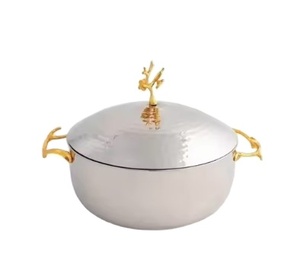 Casserole de créateur faite à la main de haute qualité Pot chaud en métal de style moderne accrocheur avec poignée dorée Vente chaude Pots chauds élégants - Product Image 1
