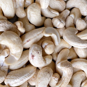Wholesale Cashew W180 Cashew Nuts From Vietnam Low Price Santigo - Product Image 1