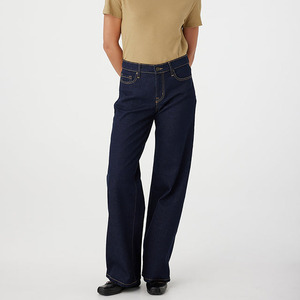 Pantalon en jean large vintage tendance pour femme, coupe droite, confortable, 100 % coton, pour un style décontracté et streetwear. - Product Image 4