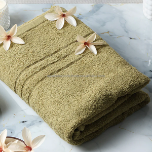 Serviettes de bain en coton jacquard 300 GSM |   Serviettes de sport écologiques à séchage rapide pour l'hôtellerie et le spa |   Prix bas - Product Image 6