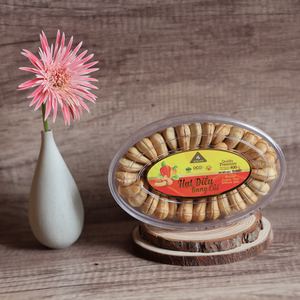 Noix de cajou grillées décortiquées de haute qualité de la marque Dong Phu du Vietnam, certifiées ISO W180, saveur unique, beurrée et salée, 400g, ovale, cadeau - Product Image 2