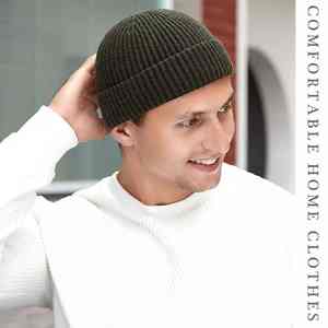 Gorro de Invierno Ligero y Elegante de Alta Calidad con Decoración de Remaches, Opción de Logotipo Personalizado, para Uso Deportivo y al Aire Libre, Tejido Común - Product Image 2