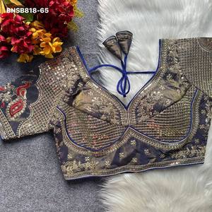 Colección Premium, Nueva Variedad de Ropa de Boda, Blusa de Seda Cosmos con Bordado, Conjunto Listo para Usar, Compras Étnicas en Línea en India - Product Image 3