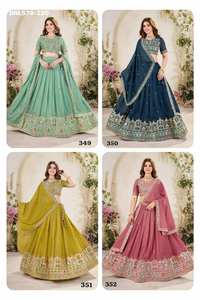 Magnífico Conjunto de Lehenga Choli y Dupatta de Georgette Sintético de Diseño Exclusivo con Bordado de Dori y Lentejuelas, Venta al por Mayor - Product Image 2