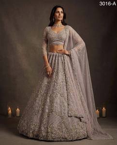 Rivaayat House presenta un Lehenga Choli de diseño elaborado y de alta calidad. - Product Image 3