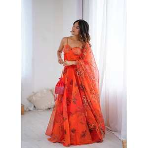Ropa de fiesta bordada Lehenga Choli para vestidos de graduación con trabajo de secuencia - Product Image 2