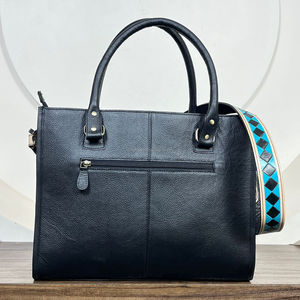 กระเป๋าโท้ทหนังแท้ลายตารางดอกไม้ ดีไซน์หรูหรา รุ่นใหม่ล่าสุด ปี 2025 สำหรับผู้หญิง - Product Image 5