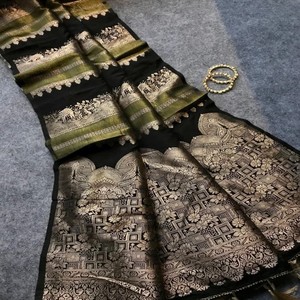 Sari en soie jacquard VASTRA COTTAGE Pure Chinya avec tissage Zari, motif paon double, richement orné, franges sur le pallu et blouse assortie - Product Image 5