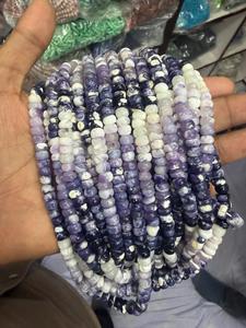 Perles Rondelles en Opale Violette pour la Fabrication de Bijoux, Haute Qualité, Certifiées CMA, 6-7mm, Perles Lisses, Rajasthan - Product Image 1