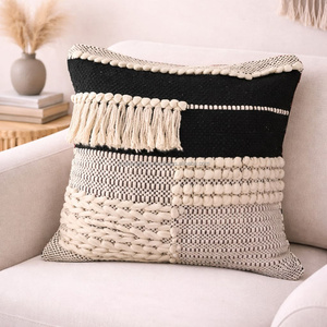 Funda de cojín boho con patrón geométrico en capas y flecos, cojín decorativo tejido, toque bohemio de algodón para casa de campo - Product Image 3