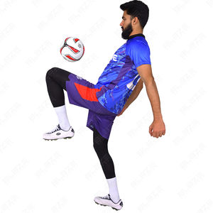 เสื้อฟุตบอลแบบแห้งเร็วระบายอากาศได้ดีเสื้อทีมฟุตบอลวินเทจ - Product Image 6