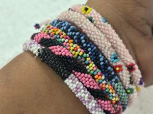 Pulsera elástica de cuentas de vidrio hecha a mano, brazalete de cuentas coloridas para mujer, joyería de moda - Product Image 4