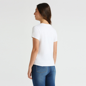 T-shirt pour femmes à col rond avec applications, en jersey de coton doux et léger, manches courtes, décontracté, idéal pour l'été, personnalisable, prêt pour l'exportation en gros - Product Image 3