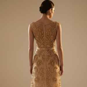 ชุดราตรีปักเลื่อมทองแบบสั่งทำพิเศษสำหรับผู้หญิง แขนกุด ยาว ประดับด้วยลูกปัดอย่างหรูหรา มีจำหน่ายจำนวนมาก - Product Image 2