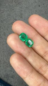 Paire de pierres précieuses en émeraude naturelle de mine zambienne de 3,85 carats, forme coussin, vert vif, pour boucles d'oreilles de luxe sur mesure - Product Image 3