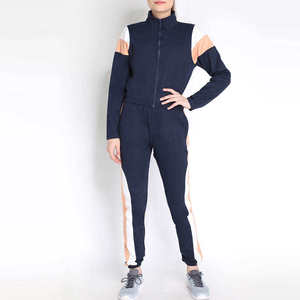 Survêtement d'hiver personnalisé pour femme 2026, ensemble de jogging anti-bactérien respirant en polyester/coton avec broderie effet vieilli - Product Image 5